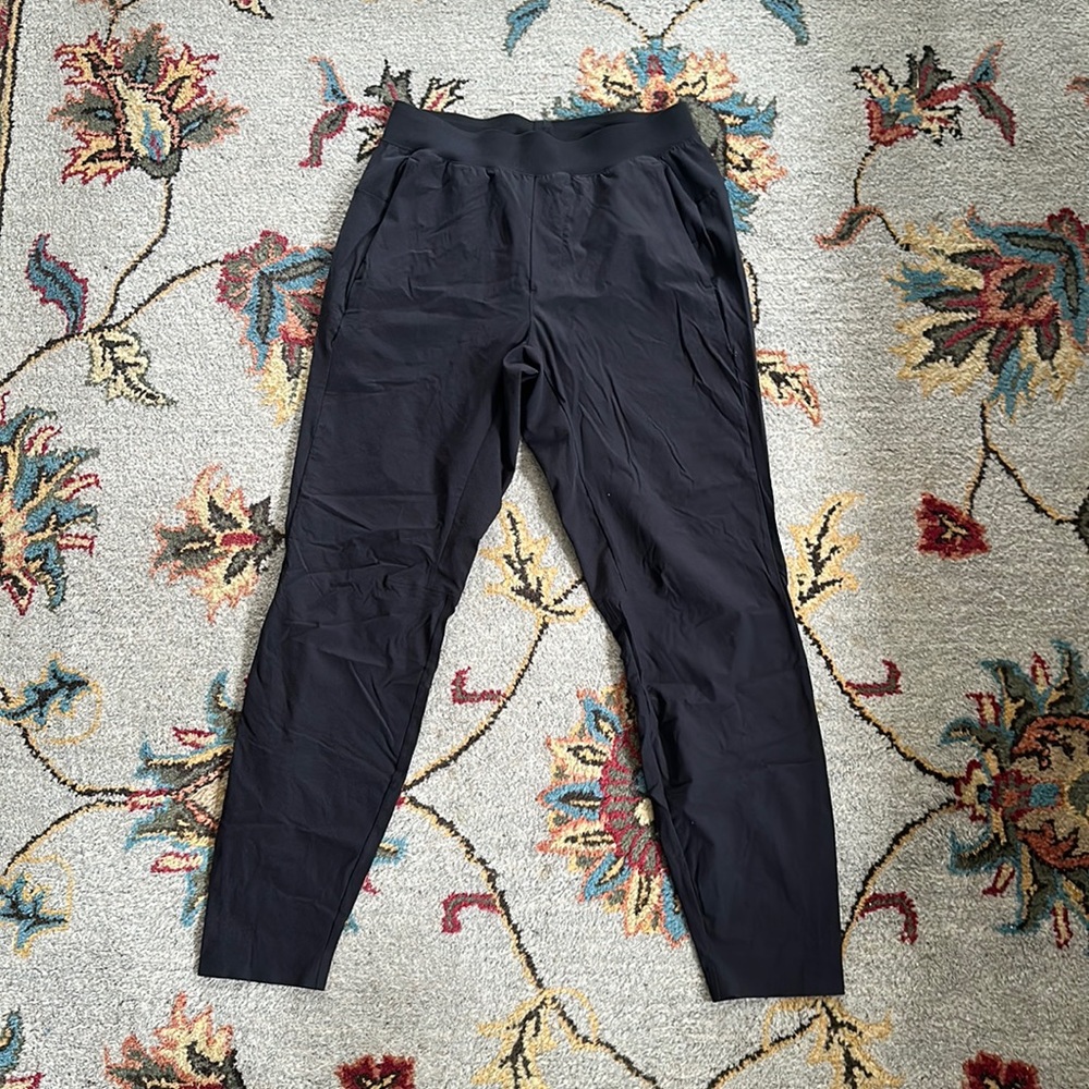 Lululemon Sweatpants. Size M